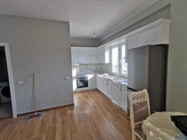 Tirane, jepet me qera apartament 2+1 Kati 9, 96 m² 450  (Astir)