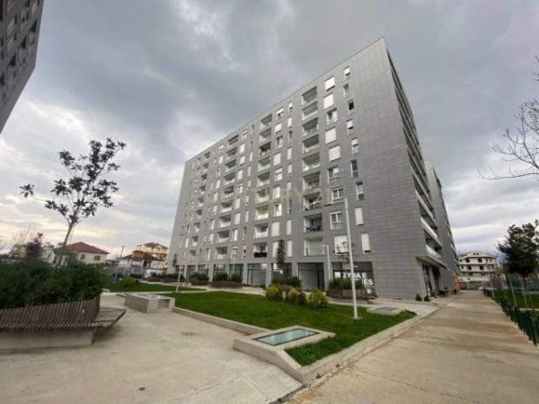 Tirane, jepet me qera ambjent biznesi Kati 0, 100 m² 900 Euro (Don Bosko)