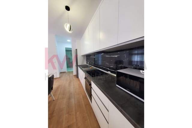 Tirane, jepet me qera apartament 1+1+BLK Kati 6, 95 m² 800 Euro (Kompleksi Delijorgji)