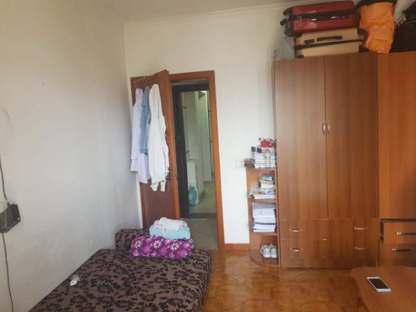 Tirane, jepet me qera garsonier 1+1 Kati 10, 30 m² 25.000 Leke (BLV ZHANE DARK)