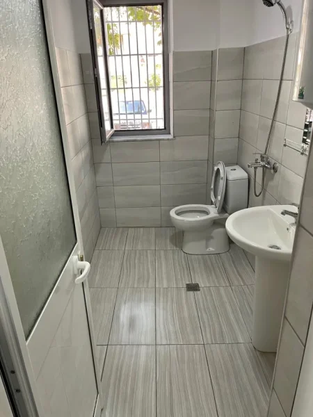 Tirane, shitet apartament 1+1+Aneks+Ballkon Kati 1, 55 m² 120.000 € (asim vokshi)