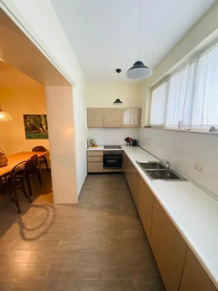 SHITET APARTAMENT 2+1+2 PRANE KOMUNES SE PARISIT 258.000 €