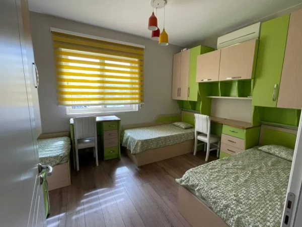 Tirane, jap me qera apartament 2+1+Ballkon Kati 4, 108 m² 800 € (Kompleksi Panorama)
