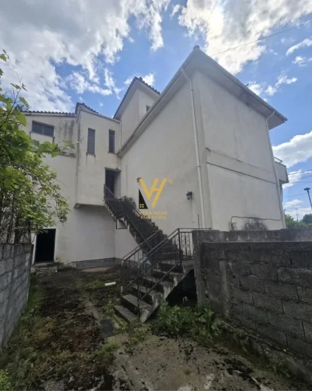 Kavaje, shitet Vile 3 Katshe Kati 0, 800 m² 225.000 € (SALLBERG, KAVAJE)