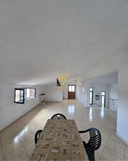 Kavaje, shitet Vile 3 Katshe Kati 0, 800 m² 225.000 € (SALLBERG, KAVAJE)