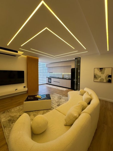 Tirane, shitet apartament 2+1+Aneks+Ballkon Kati 3, 110 m² 348.000 € (blloku)
