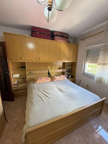 Tirane, jepet me qera apartament 2+1+Ballkon Kati 6, 100 m² 700 € (RRUGA ”FORTUZI”)