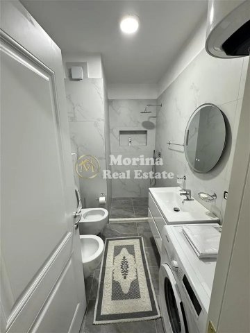 Tirane, jepet me qera apartament 2+1 Kati 1, 100 m² 650 € (Rruga e Dibres)