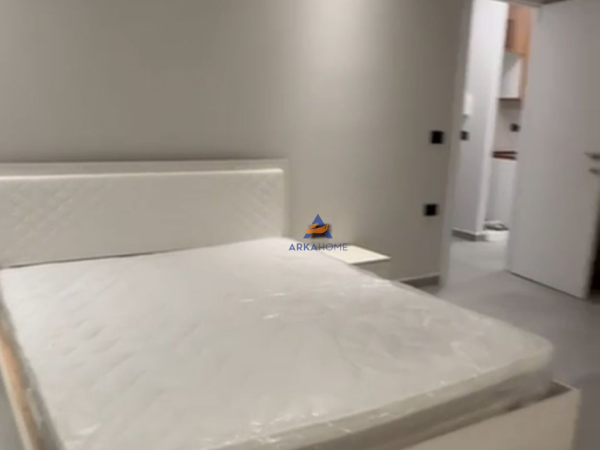 Tirane, jepet me qera apartament 1+1+Ballkon Kati 0, 74 m² 459 € (TE SHKOLLA E BASHKUAR)