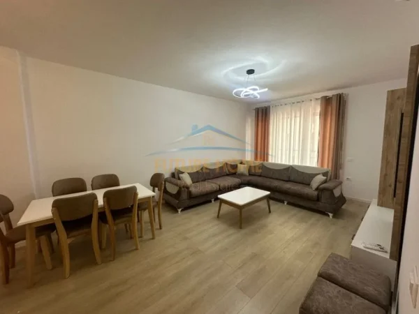 Tirane, jepet me qera apartament 2+1+Ballkon Kati 1, 113 m² 750 € (TRIO TOWER)