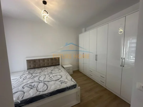 Tirane, jepet me qera apartament 2+1+Ballkon Kati 1, 113 m² 750 € (TRIO TOWER)