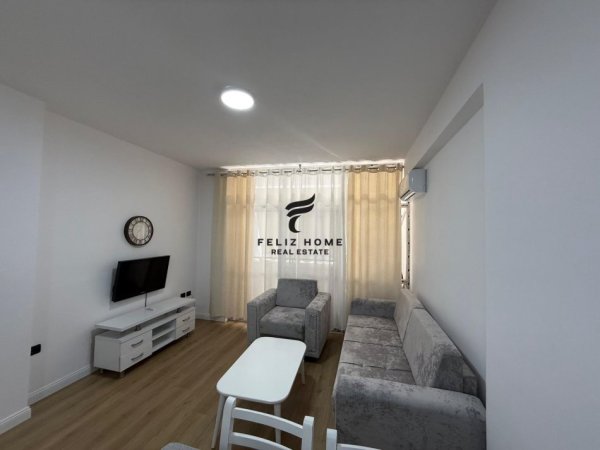 Tirane, jepet me qera apartament 1+1+Ballkon Kati 7, 60 m² 450 € (ASTIR)