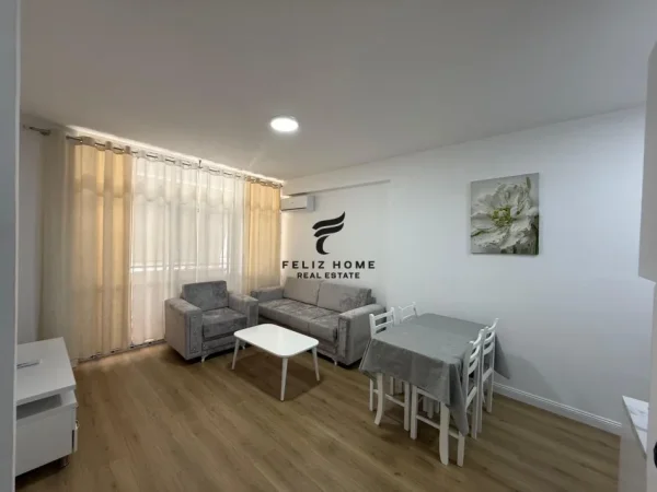 Tirane, jepet me qera apartament 1+1+Ballkon Kati 7, 60 m² 450 € (ASTIR)