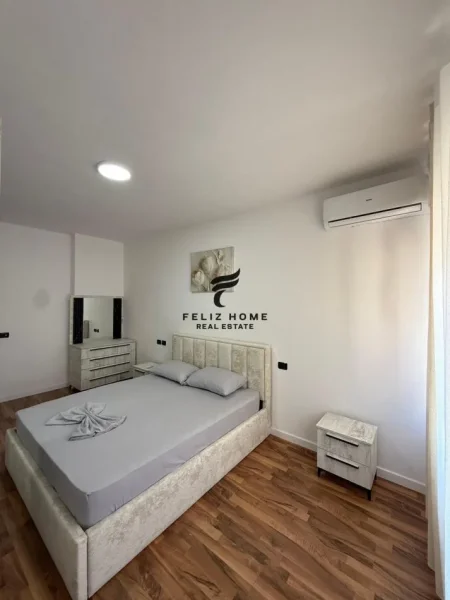 Tirane, jepet me qera apartament 1+1+Ballkon Kati 7, 60 m² 450 € (ASTIR)