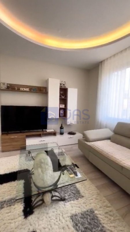 Tirane, jepet me qera apartament 1+1+Aneks+Ballkon Kati 9, 70 m² 1.000 € (Rruga e kosovareve, Tirane)