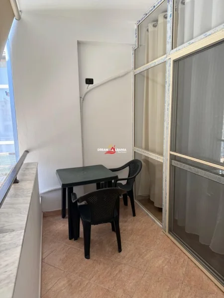 Tirane, jepet me qera apartament 1+1+Ballkon Kati 7, 70 m² 450 € (Astir)