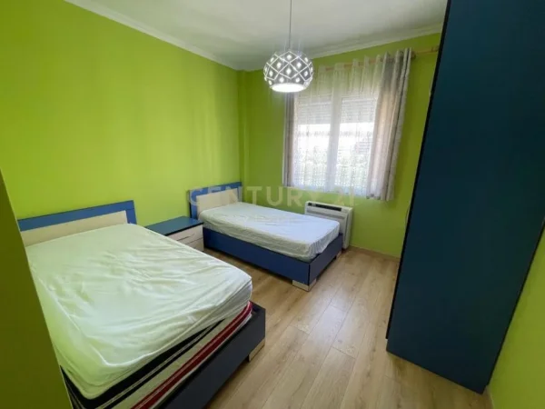 Tirane, jepet me qera apartament 3+1+Ballkon Kati 4, 130 m² 1.200 € (atlantic117916)