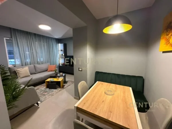 Tirane, jap me qera apartament 2+1 , 80 m² 650 € (Rruga Bardhyl)