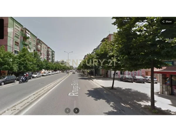 Tirane, shes ambjent biznesi , 180 m² 500.000 € (Rruga Bardhyl)