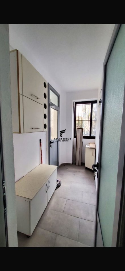 Tirane, jepet me qera apartament 1+1+Ballkon Kati 1, 63 m² 550 € (DON BOSKO)