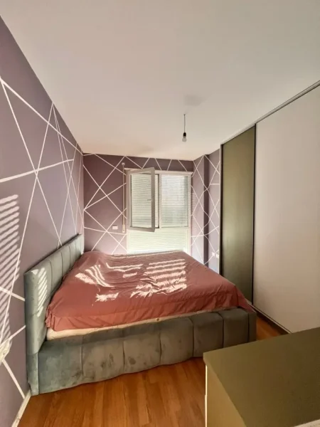 Tirane, jepet me qera apartament 3+1+Ballkon Kati 5, 130 m² 900 € (Fiori Di Bosco)