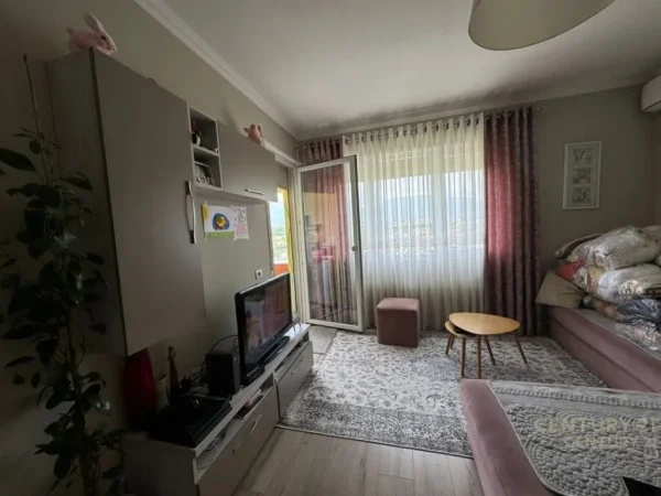 Tirane, jap me qera apartament 1+1+POST PARKIMI+Ballkon , 65 m² 585 € (LIQENI I THATE)