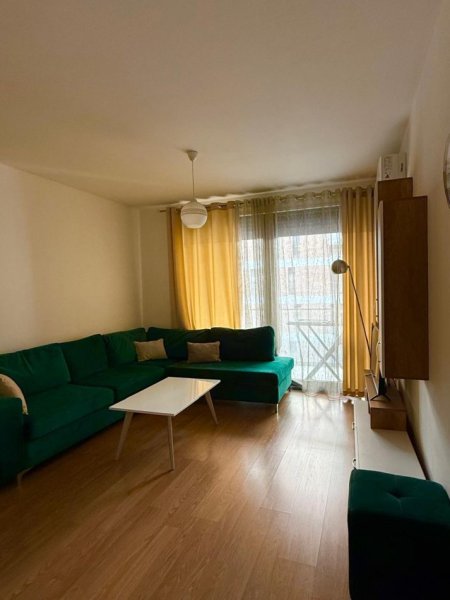 Tirane, jepet me qera apartament 2+1+Ballkon Kati 4, 98 m² 750 € (Don Bosko)
