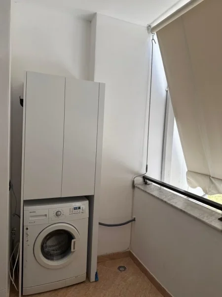 Tirane, jepet me qera apartament 1+1 Kati 7, 60 m² 450 € (Astir)