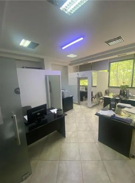 Tirane, shitet ambjent biznesi Kati 1, 47 m² 139.000 € (Frederik Shiroka)