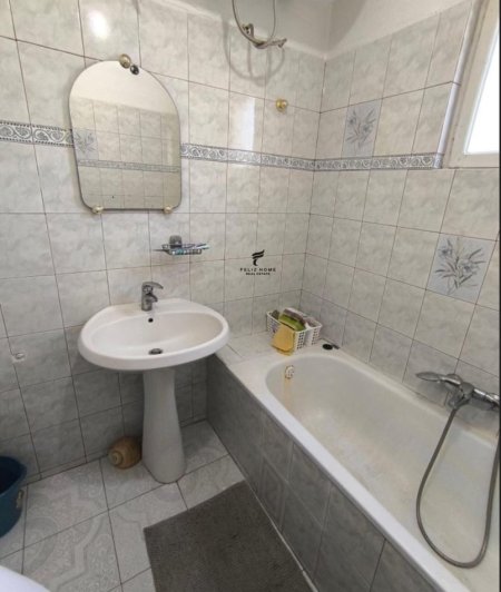 Tirane, jepet me qera apartament 1+1+Ballkon Kati 1, 65 m² 420 € (DON BOSKO)