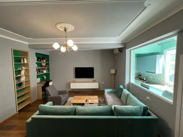 Tirane, jepet me qera Vile 4+1+Ballkon Kati 3, 1 m² 1.200 € (Mihal Grameno)