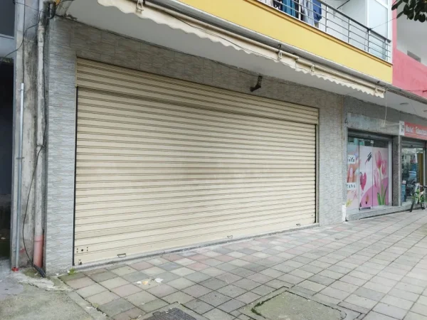 Fier, jap me qera ambjent biznesi Kati 0, 60 m² 321 € (Rruga Dino Kalenja, Fier)