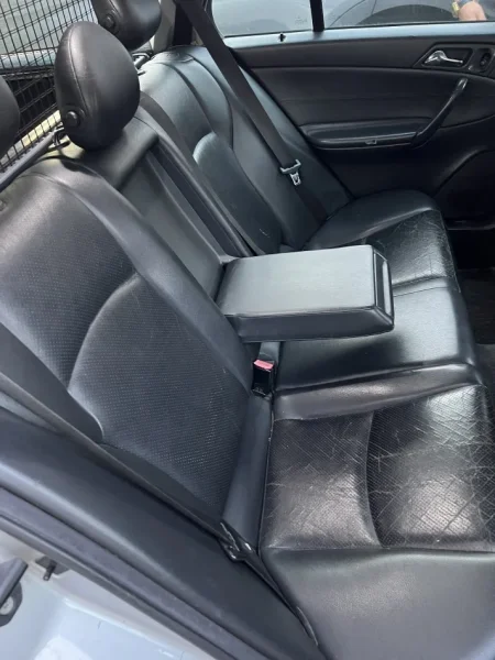 Tirane, shitet makine me portobagazh Mercedez-benz Nafte, gri metalizato automatik 3.000 €