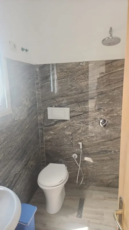 Vlore, jepet me qera vetem 1 dhome 1+1 Kati 2, 35 m² 36 € (Rruga andrea varfi vlore lagja nje maj)