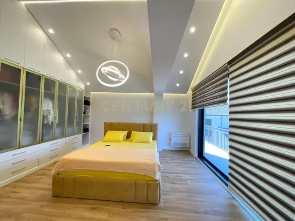 Tirane, jepet me qera Vile 2+1+Ballkon Kati 2, 200 m² 3.500 € (Berzhite)