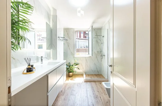 Shitet:✨️ Penthouse (Perfekt) ( Pamje Ballore - 📍Liqeni i Thatë)  (3+1kuzhinë Veç / 4+1 ) - 100% I Investuar me Cilëai Premium , Dhe Çmim Okazion për Tregun!