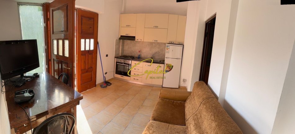 Tirane, jepet me qera apartament 1+1 Kati 1, 45 m² 300 € (RRUGA JORDAN MISJA)
