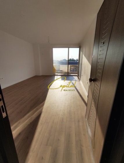 Tirane, shitet apartament 1+1 Kati 4, 63 m² 83.000 € (FRESKU)