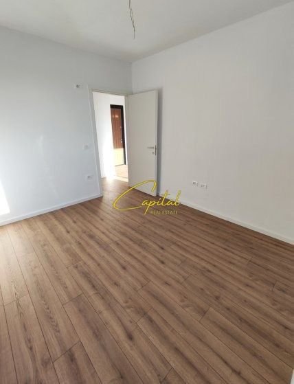 Tirane, shitet apartament 1+1 Kati 4, 63 m² 83.000 € (FRESKU)