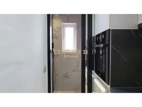 Tirane, jepet me qera apartament 1+1 Kati 5, 55 m² 450 € (Xhamia e Tabakeve)