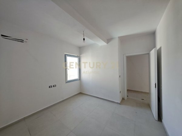 Durres, shitet apartament 1+1 Kati 2, 81 m² 113.680 € (GOLEM)