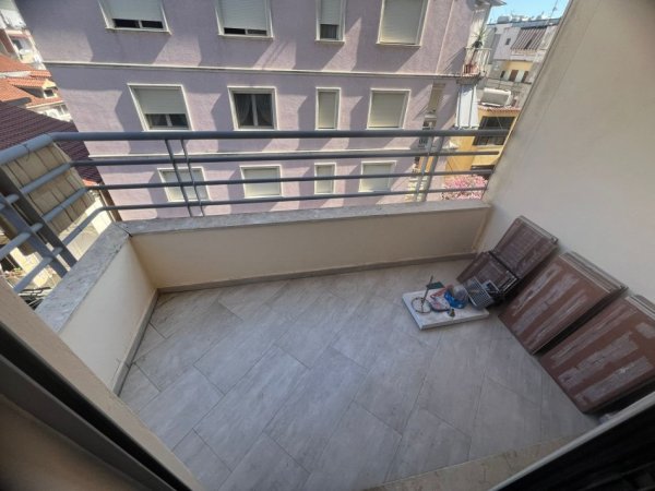 Durres, shitet apartament+verande | Penthouse 2+1+Ballkon Kati 3, 155.000 € (Qender Durres)
