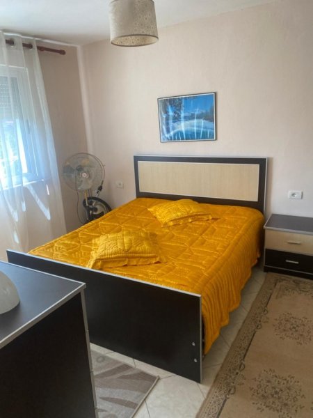 Tirane, Jepet me qera apartament 2+1 ne Brryl  Kati 6, 70 m² 500 € ( JEPET ME QERA APARTAMENT 2+1 – BRRYL, PËRBALLË MATERNITETIT TË RI )