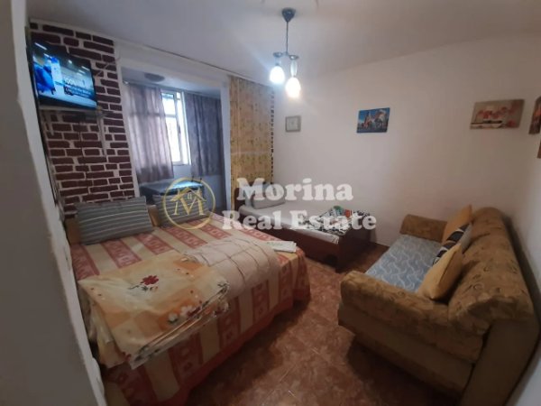 Tirane, jepet me qera apartament 1+1 Kati 1, 50 m² 400 € (Pediatria)
