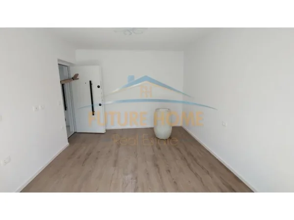 Tirane, shitet garsonier 1+1 Kati 3, 30 m² 95.000 € 