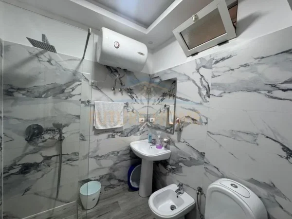 Qerret, shitet apartament 1+1+Ballkon Kati 2, 70 m² 167.000 € 