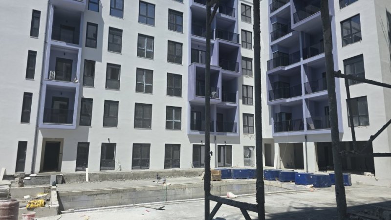 Mali Robit, shitet apartament 1+1+Aneks+Ballkon Kati 1, 89.000 € 
