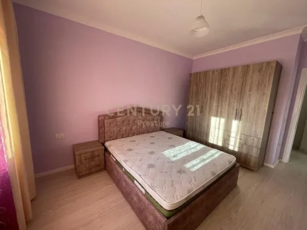 Tirane, jepet me qera apartament 1+1 Kati 2, 70 m² 470 € (Vilat Gjermane)