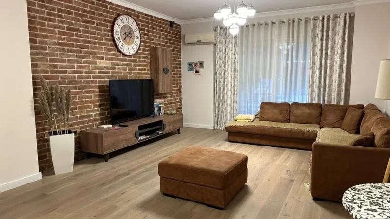 Tirane, jepet me qera apartament 2+1 Kati 3, 124 m² 700 € (Vizion Plus, Don Bosko)