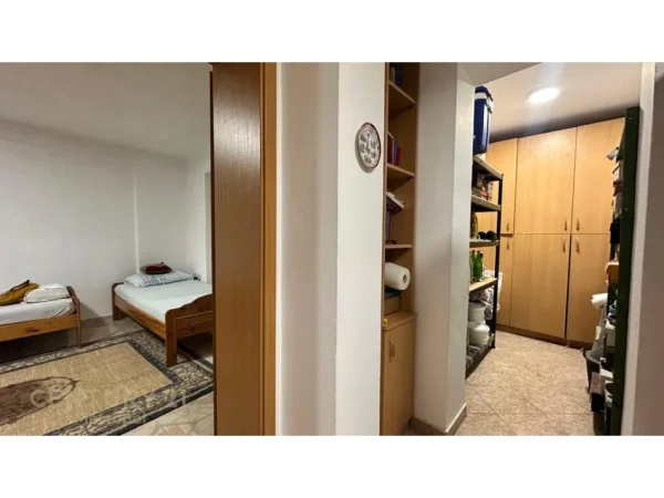 Tirane, shes apartament 2+1 Kati 6, 99 m² 150.000 € (Brryli)